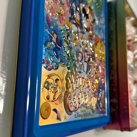 Collectible Tin Disney 3D 35 Happiest Celebration + Lots Of Miniature Figurines - Picture 6 of 11
